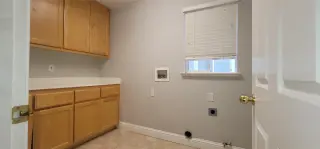 Propiedad en alquiler con 5 habitaciones y 4 baños en Brentwood