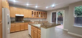 Propiedad en alquiler con 5 habitaciones y 4 baños en Brentwood