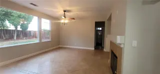 Propiedad en alquiler con 5 habitaciones y 4 baños en Brentwood