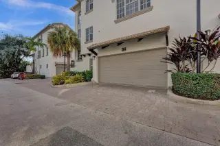 Propiedad en alquiler con 3 habitaciones y 3.5 baños en Delray Beach