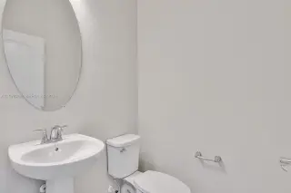 Propiedad en alquiler con 3 habitaciones y 2.5 baños en Oakland Park