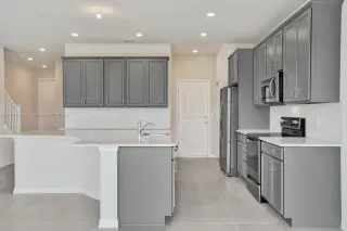 Propiedad en alquiler con 3 habitaciones y 2.5 baños en Oakland Park