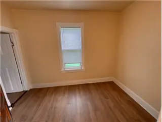 Propiedad en alquiler con 3 habitaciones y 1 baño en Milwaukee Avenue