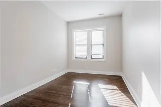 Propiedad en alquiler con 3 habitaciones y 2 baños en Chicago