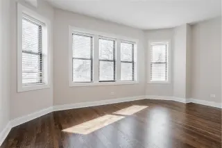 Propiedad en alquiler con 3 habitaciones y 2 baños en Chicago