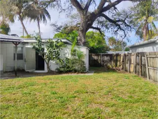 Propiedad en alquiler con 4 habitaciones y 2 baños en Fort Lauderdale