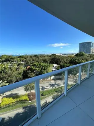 Propiedad en alquiler con 2 habitaciones y 2 baños en Miami