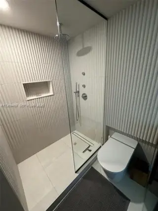 Propiedad en alquiler con 2 habitaciones y 2 baños en Miami