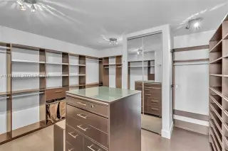 Propiedad en alquiler con 2 habitaciones y 2 baños en Miami
