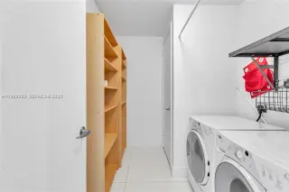 Propiedad en alquiler con 2 habitaciones y 2 baños en Miami