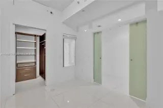 Propiedad en alquiler con 2 habitaciones y 2 baños en Miami