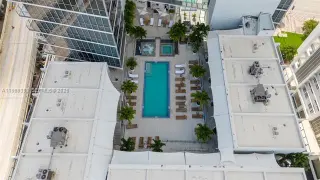 Propiedad en alquiler con 2 habitaciones y 2 baños en Miami