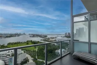 Propiedad en alquiler con 2 habitaciones y 2 baños en Miami