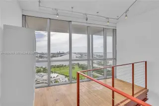 Propiedad en alquiler con 2 habitaciones y 2 baños en Miami