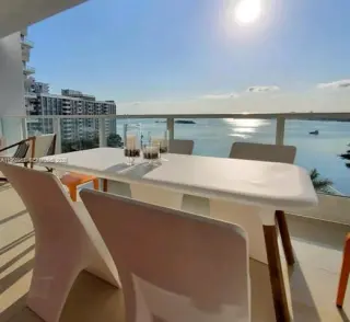 Propiedad en alquiler con 2 habitaciones y 2 baños en Miami