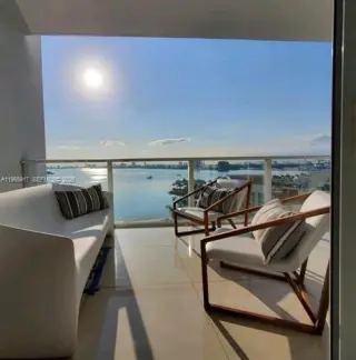 Propiedad en alquiler con 2 habitaciones y 2 baños en Miami