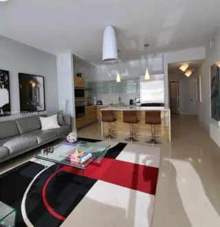 Propiedad en alquiler con 2 habitaciones y 2 baños en Miami