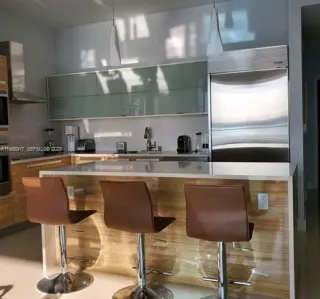 Propiedad en alquiler con 2 habitaciones y 2 baños en Miami