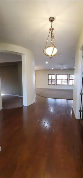 Propiedad en alquiler con 4 habitaciones y 3 baños en Brentwood