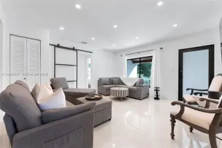 Propiedad en alquiler con 3 habitaciones y 2 baños en Miami