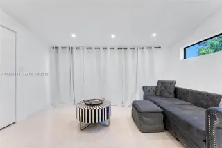 Propiedad en alquiler con 3 habitaciones y 2 baños en Miami