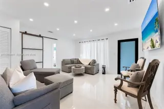 Propiedad en alquiler con 3 habitaciones y 2 baños en Miami