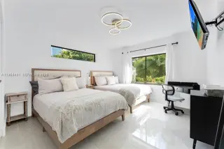 Propiedad en alquiler con 3 habitaciones y 2 baños en Miami