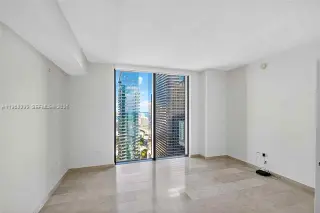 Propiedad en alquiler con 2 habitaciones y 2.5 baños en Miami