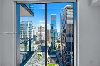 Propiedad en alquiler con 2 habitaciones y 2.5 baños en Miami