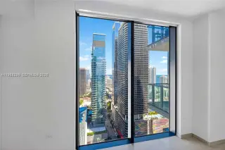 Propiedad en alquiler con 2 habitaciones y 2.5 baños en Miami