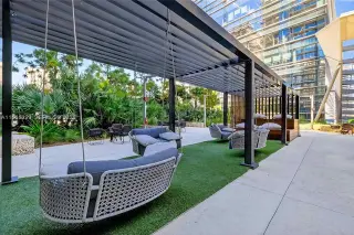 Propiedad en alquiler con 2 habitaciones y 2.5 baños en Miami