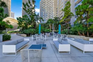 Propiedad en alquiler con 2 habitaciones y 2.5 baños en Miami