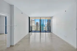 Propiedad en alquiler con 2 habitaciones y 2.5 baños en Miami