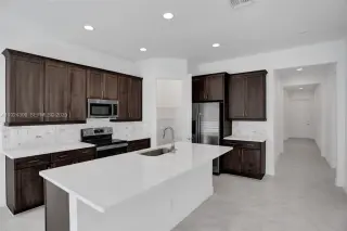 Propiedad en alquiler con 3 habitaciones y 2.5 baños en Coral Springs