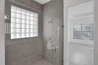 Propiedad en alquiler con 3 habitaciones y 2.5 baños en Coral Springs