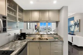 Propiedad en alquiler con 2 habitaciones y 2 baños en Miami Beach