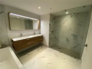 Propiedad en alquiler con 1 dormitorio y 2 baños en Bay Harbor Islands