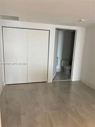 Propiedad en alquiler con 1 dormitorio y 2 baños en Bay Harbor Islands