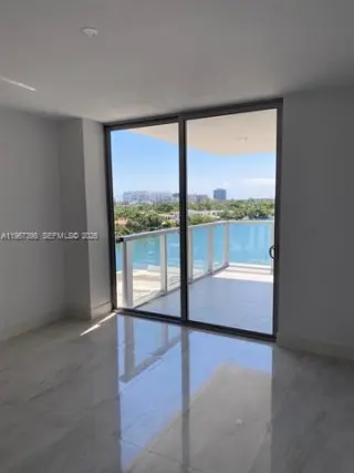 Propiedad en alquiler con 1 dormitorio y 2 baños en Bay Harbor Islands