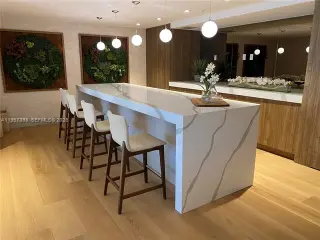 Propiedad en alquiler con 1 dormitorio y 2 baños en Bay Harbor Islands