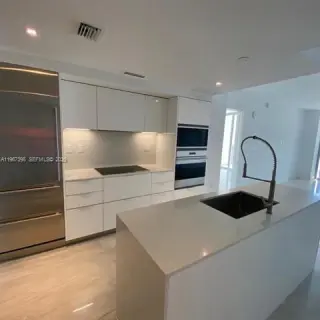 Propiedad en alquiler con 1 dormitorio y 2 baños en Bay Harbor Islands