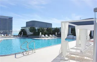 Propiedad en alquiler con 3 habitaciones y 3.5 baños en Miami