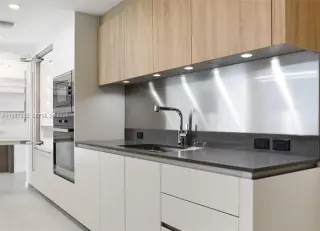 Propiedad en alquiler con 3 habitaciones y 3.5 baños en Miami
