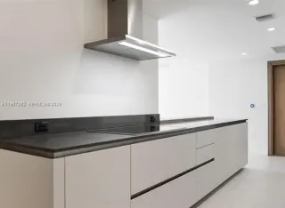 Propiedad en alquiler con 3 habitaciones y 3.5 baños en Miami