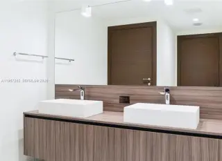Propiedad en alquiler con 3 habitaciones y 3.5 baños en Miami