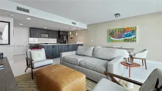Propiedad en alquiler con 1 dormitorio y 1.5 baños en Miami