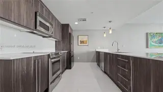 Propiedad en alquiler con 1 dormitorio y 1.5 baños en Miami