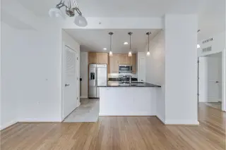 Propiedad en alquiler con 1 dormitorio y 2 baños en Reston