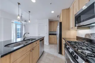 Propiedad en alquiler con 1 dormitorio y 2 baños en Reston