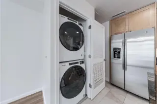 Propiedad en alquiler con 1 dormitorio y 2 baños en Reston